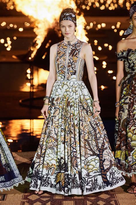 cinta christian dior|christian dior dresses 2020.